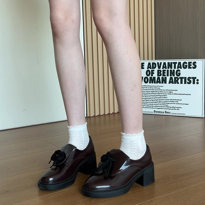 法式复古玛丽珍鞋女2025年秋冬款粗跟圆头系带蝴蝶结浅口高跟单鞋