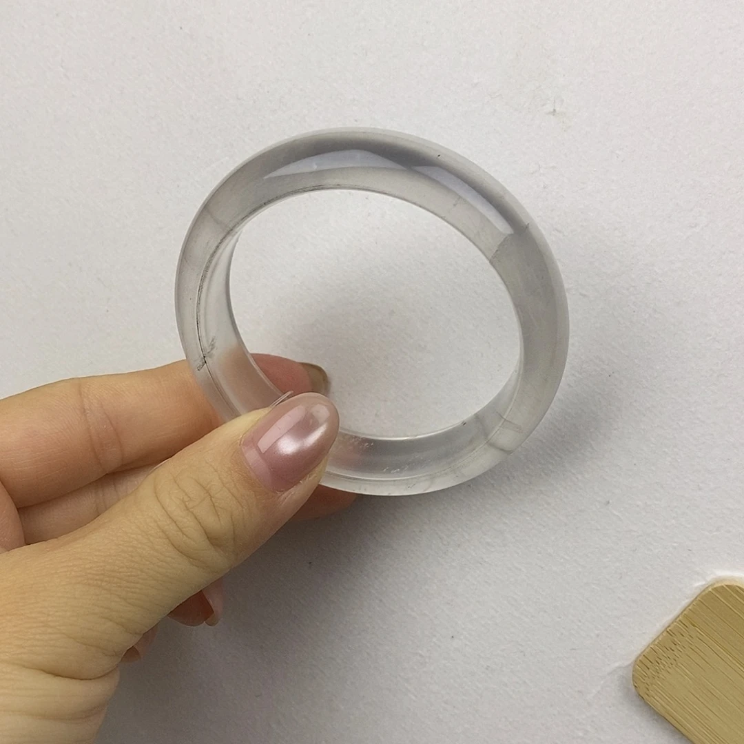 石英质玉未镶嵌手镯51.1黑钢撒金6054