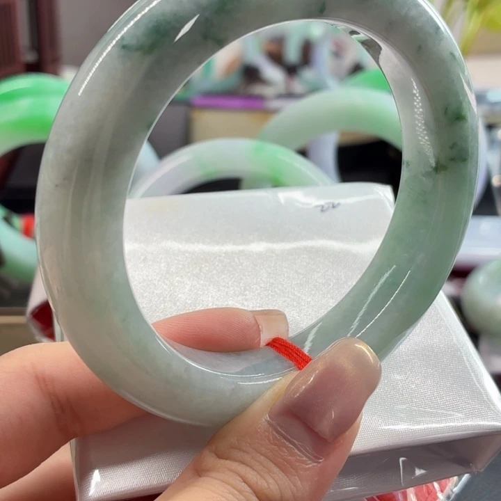 翡翠未镶嵌手镯56.8圈口（22