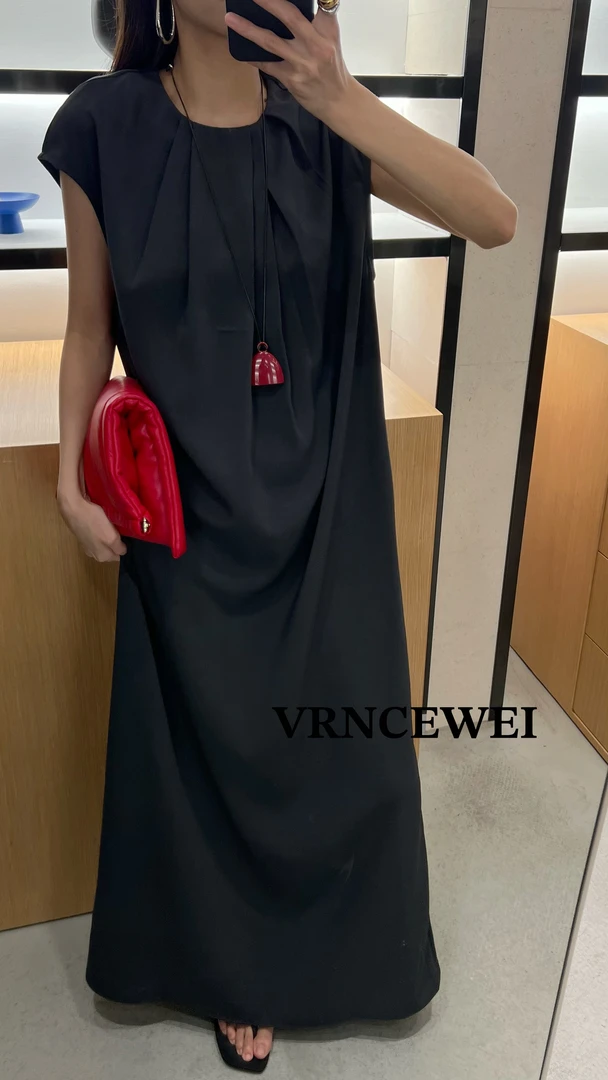福秒-圆领捏褶宽松百搭连衣裙（657R0209#）VRNCEWEI