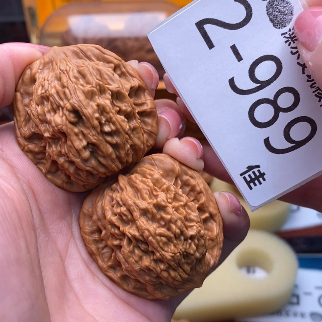 文玩核桃把件40虎头