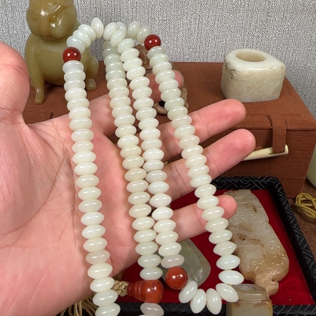 昔***怀非常精美的脖挂件