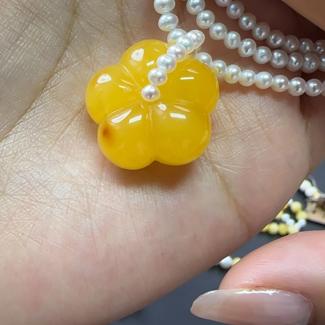 未镶嵌琥珀裸石未