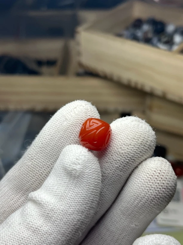 保柿子红玛瑙博古纹老型直径11.8-12mm