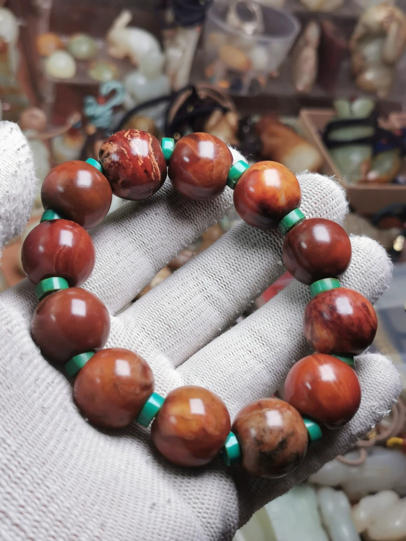 新疆和田白玉红沁手串