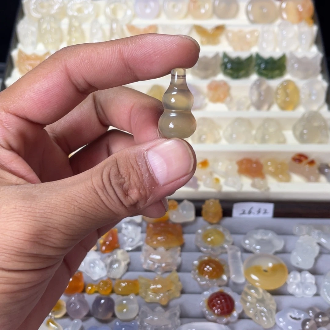 未镶嵌颈饰玛瑙/玉髓