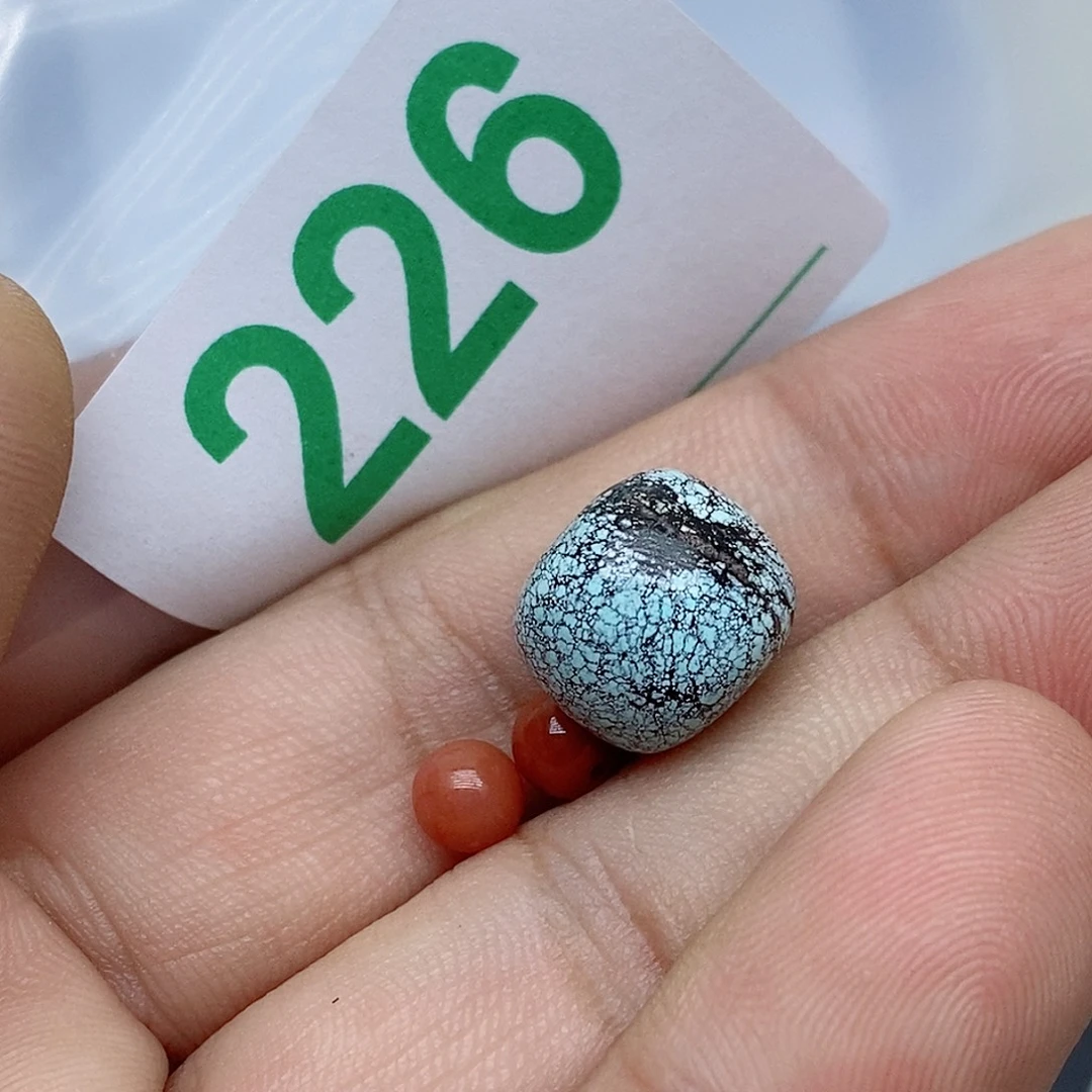 南红玛瑙未镶嵌珠宝奇石