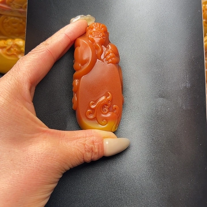 石英质玉黄蜡石手把件未镶嵌天****蓝