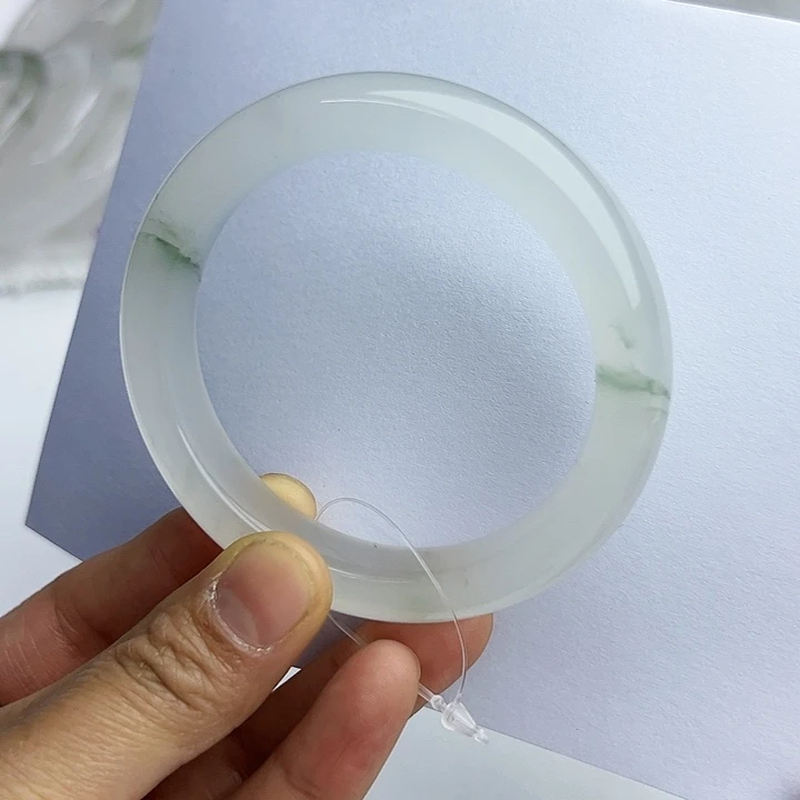 【闪购商品】石英质玉手镯未镶嵌