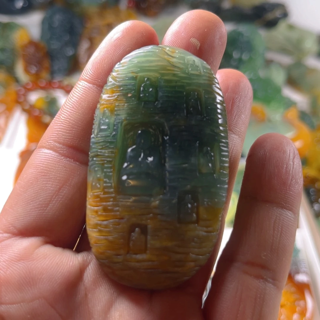 蛇纹石玉未镶嵌颈饰