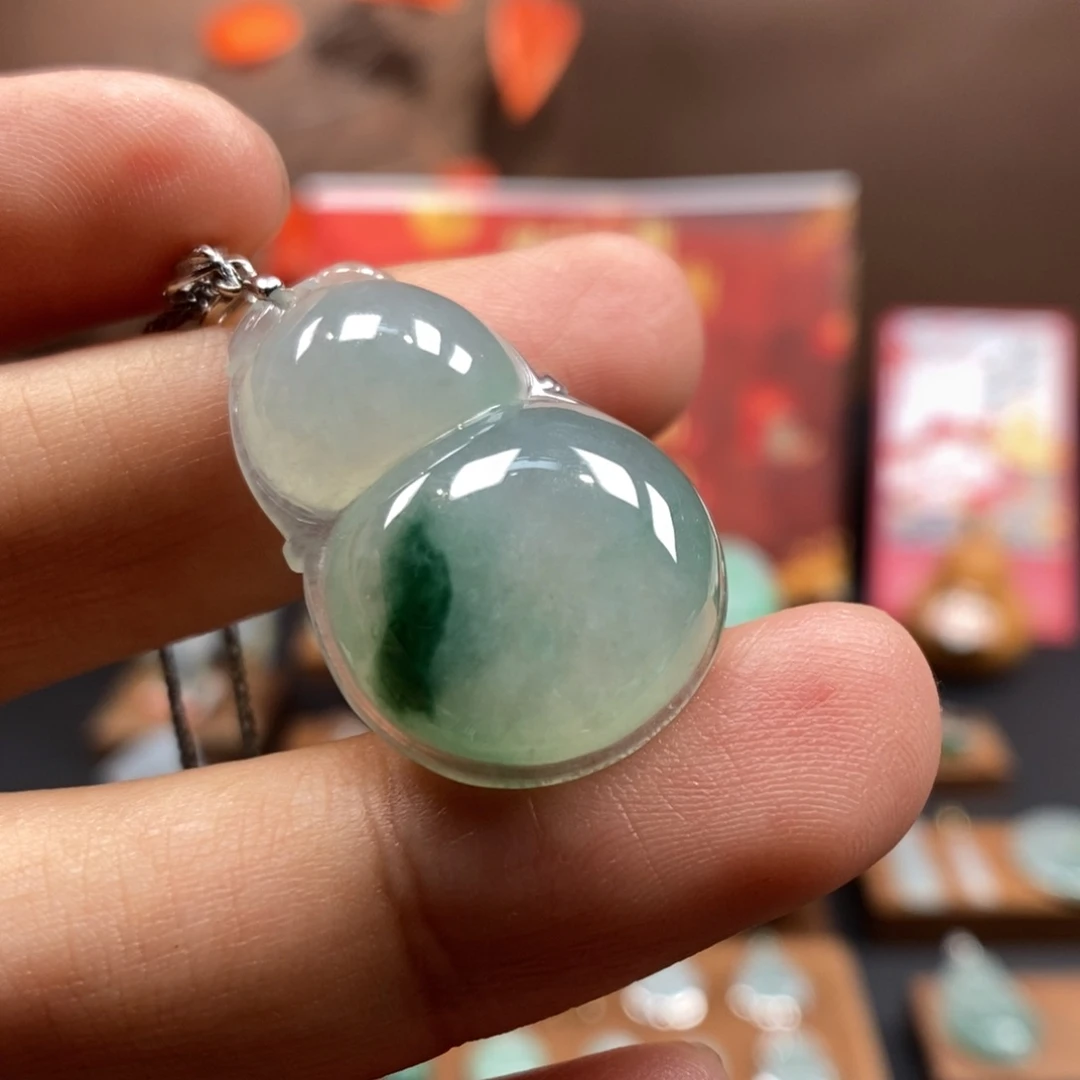 【闪购商品】颈饰银S925镶嵌翡翠45