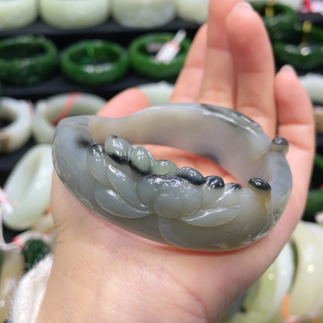 未镶嵌手镯和田玉34