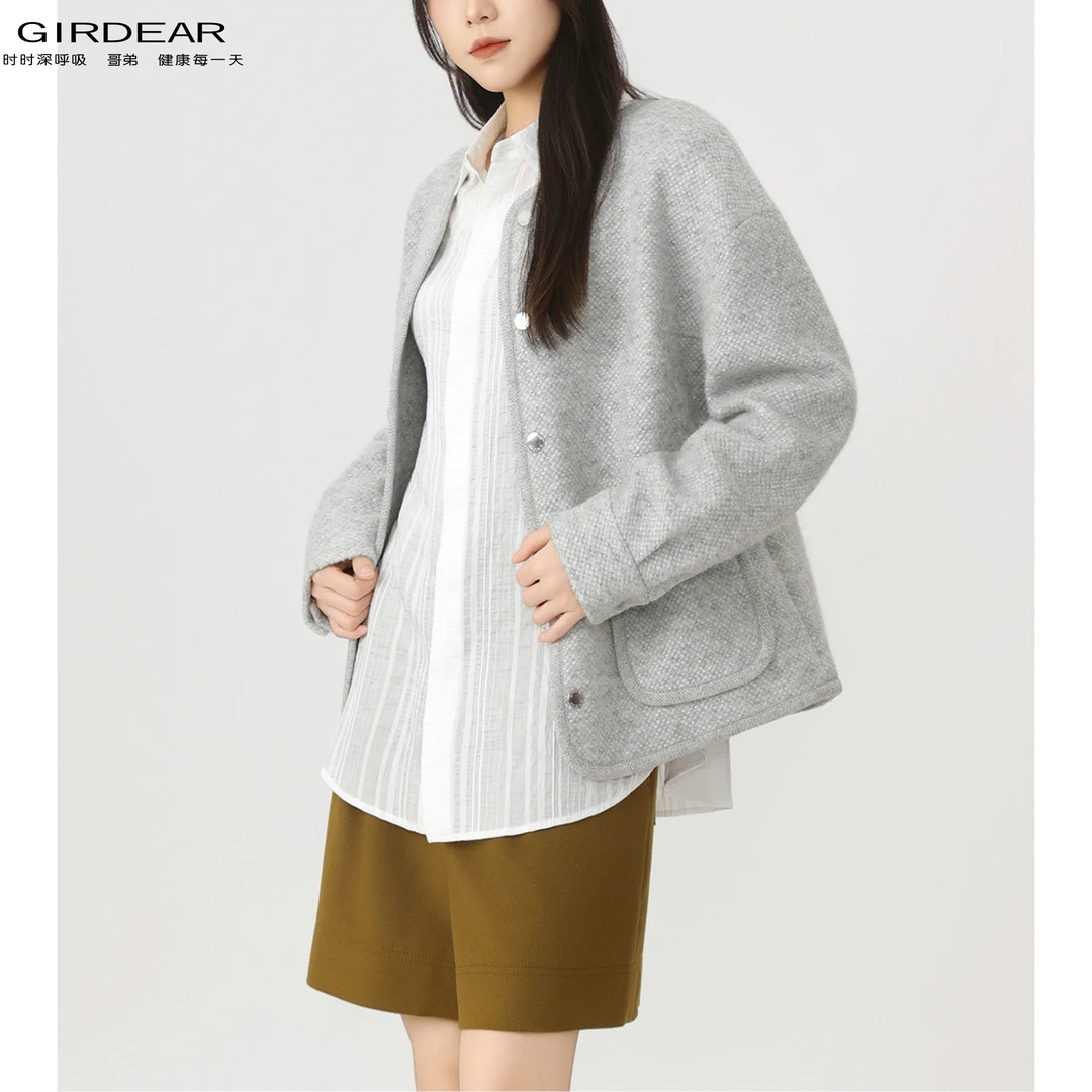 GIRDEAR/哥弟秋冬新款纯色简约圆领百搭宽松长袖毛呢外套女140067