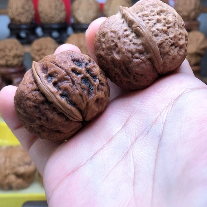 文玩核桃吊坠云南铁核桃