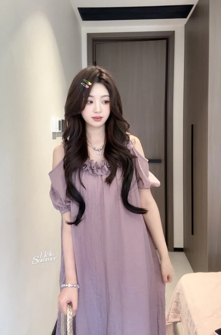 2025夏季新款法式连衣裙子女高级露肩小众海边度假风沙滩仙女长裙