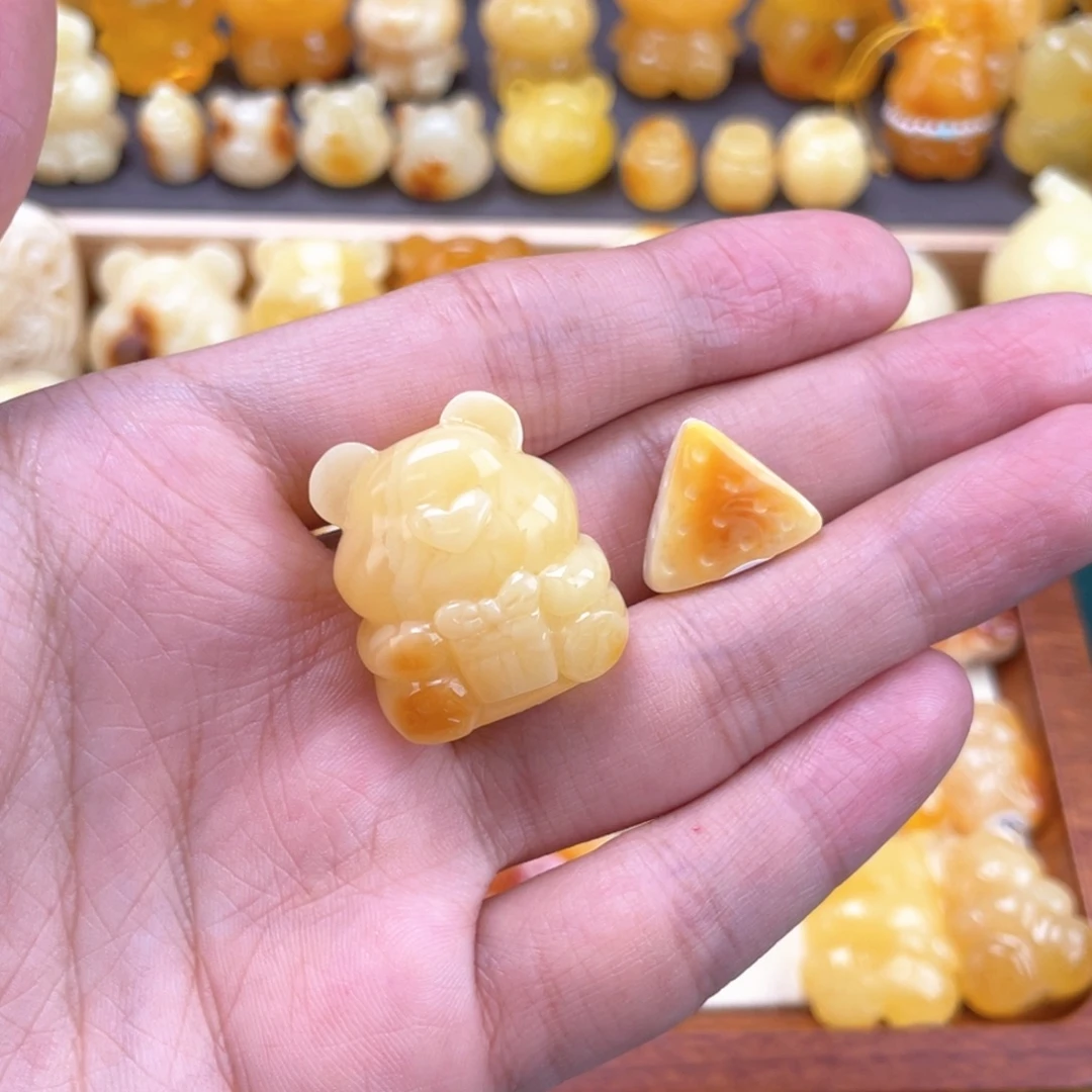 兰***薇裸石琥珀未镶嵌蜜蜡