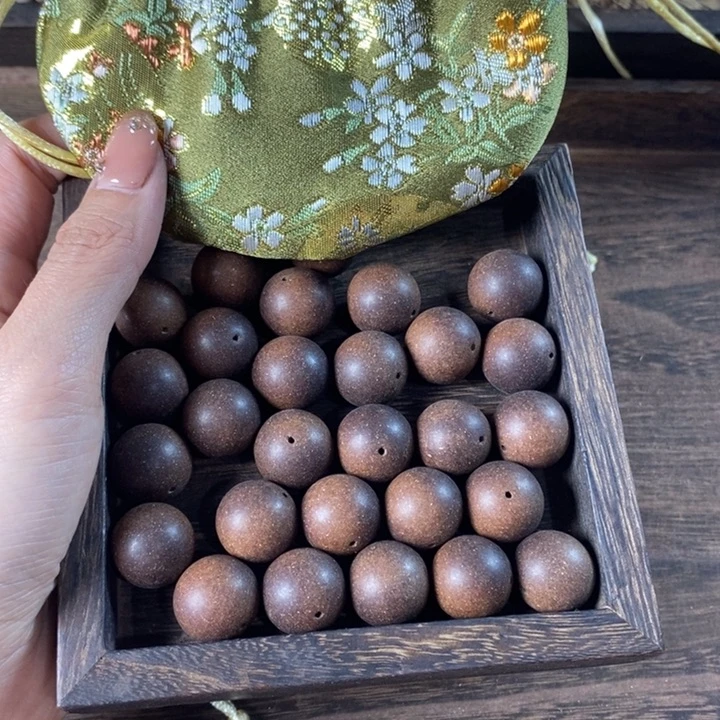 泥塑鹅梨帐中香1.8瑕疵珠香包约50克