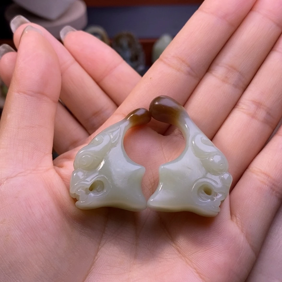 和田玉未镶嵌颈饰…****子