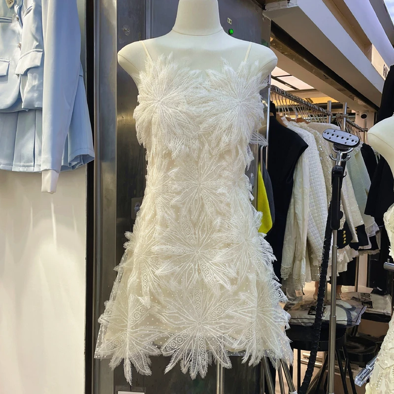 【一萍】大码女装羽毛蕾丝吊带连衣裙法式性感立体花朵礼服裙12534