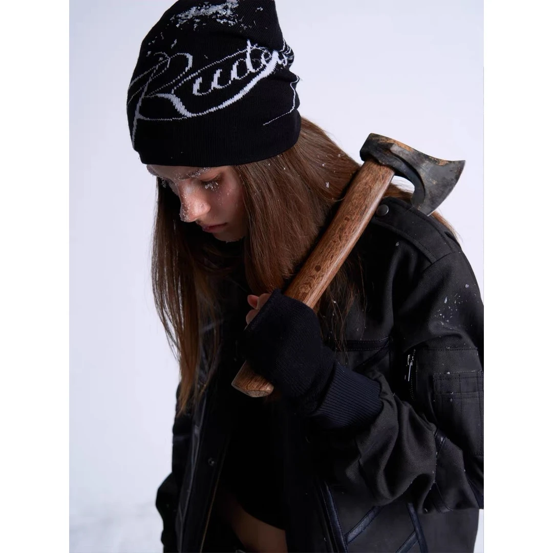 noEmosen(noE）RUDEBRAT 50%羊毛混纺御寒保暖复古提花冷帽NE3849A