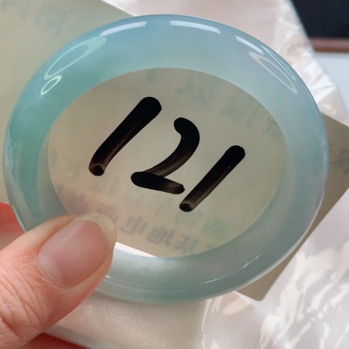 未镶嵌手镯翡翠正