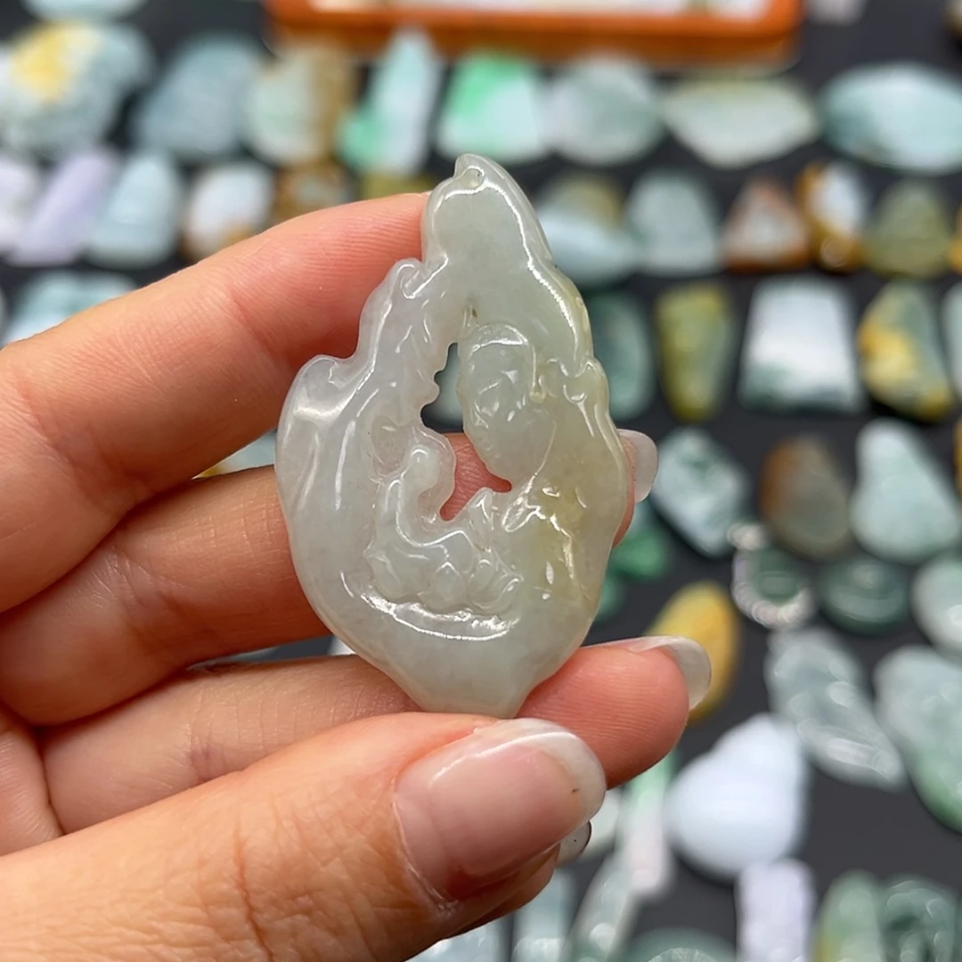 【闪购商品】翡翠颈饰未镶嵌童子拜观音