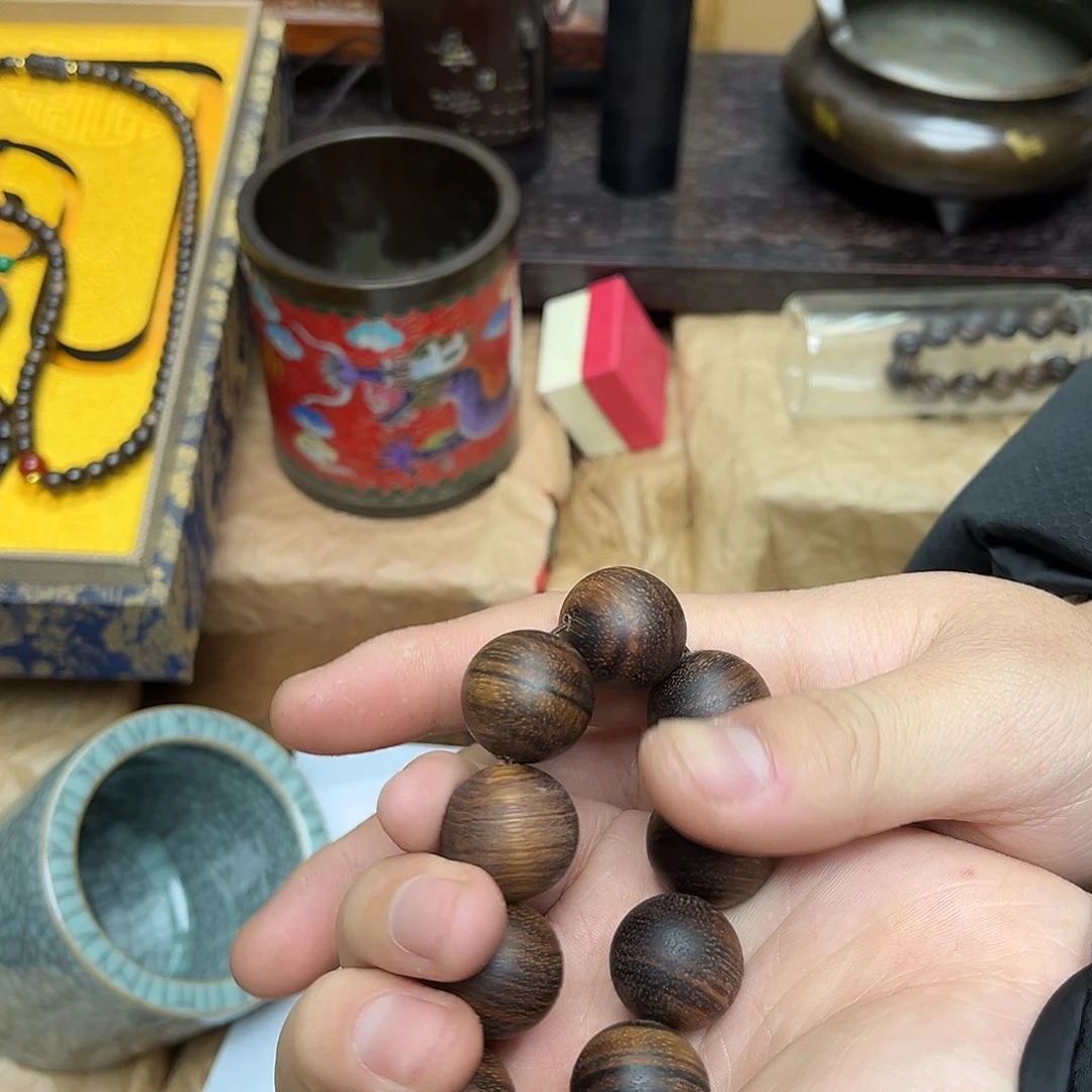 大叶紫檀（黑酸枝木类）