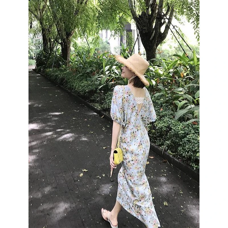 洋气时髦别致高级感轻熟风碎花裙2025年夏季桔梗女神范纯欲连衣裙