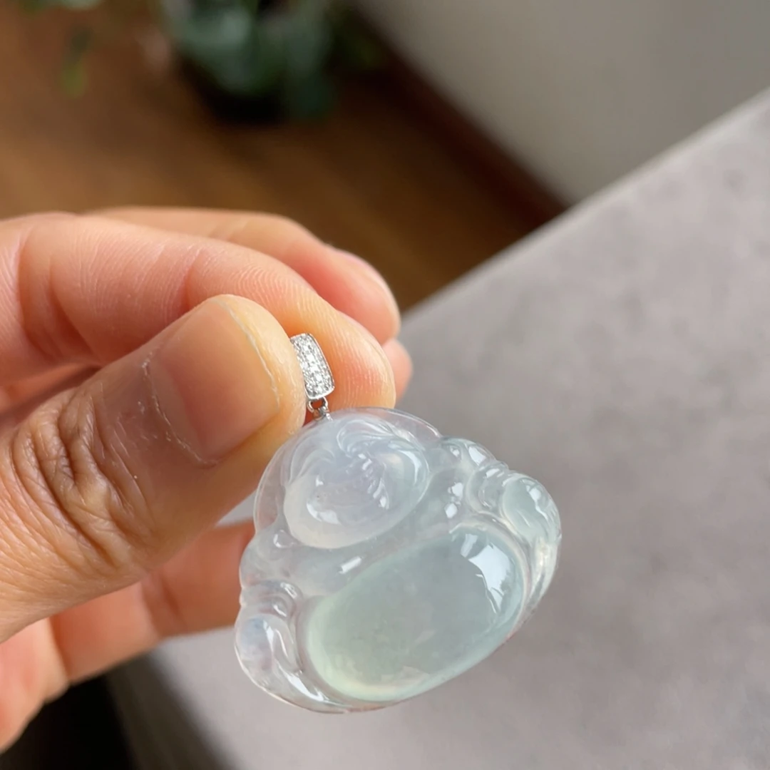 翡翠18K金镶嵌颈饰冰晴