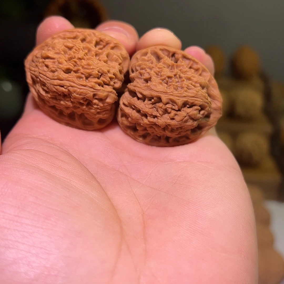 把件文玩核桃全品三角疆