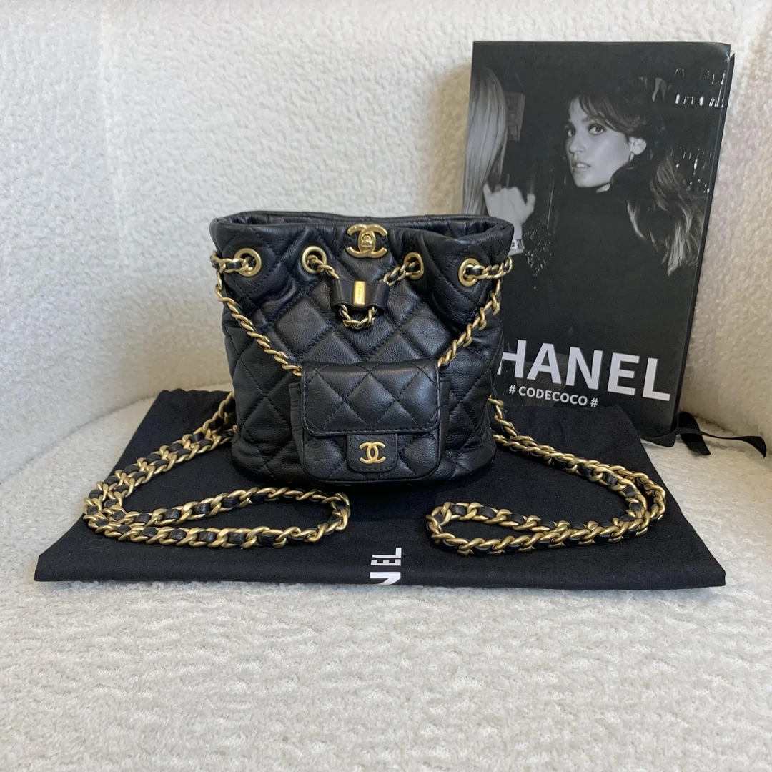 99新 Chanel/香奈儿 壹臻/柯南订23A黑金子母水桶双肩包 67405048