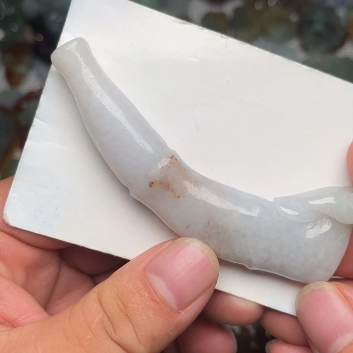 翡翠未镶嵌颈饰烟嘴