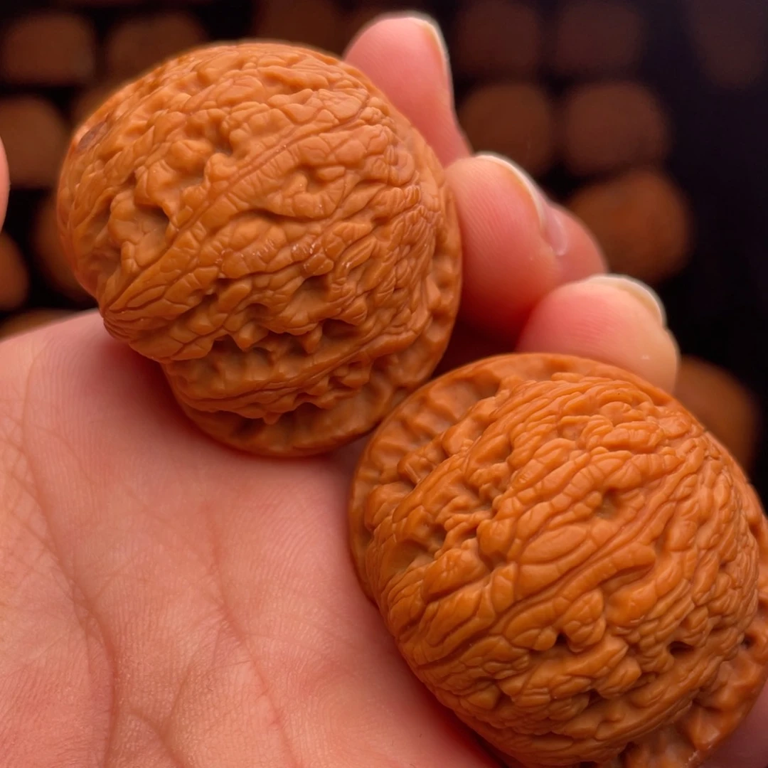 文玩核桃把件秦岭山脉核桃