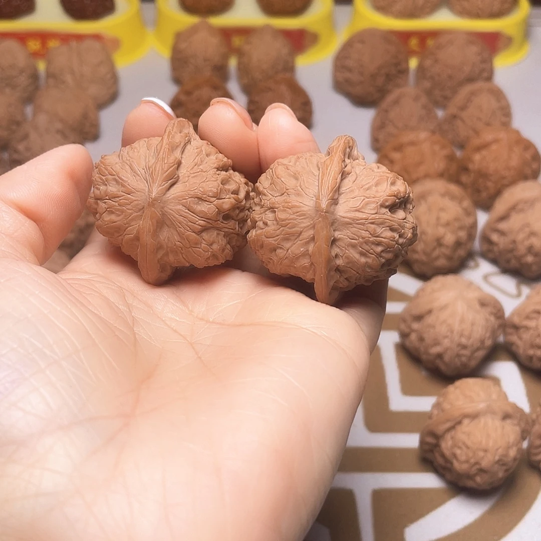 吊坠文玩核桃血麒麟