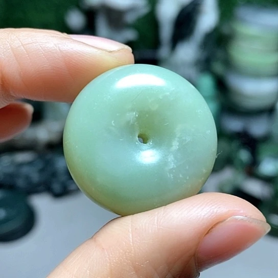 未镶嵌和田玉（糖玉）珠宝半成品