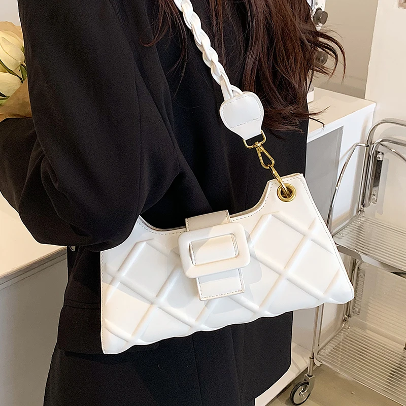 法式小众设计感小包包女夏2024新款斜挎包网红爆款单肩腋下法棍包