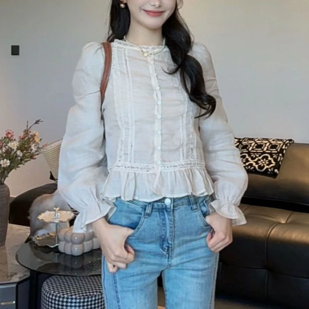 淑女优雅减龄蕾丝拼接衬衫2025早秋新款时尚气质设计感单排扣小衫