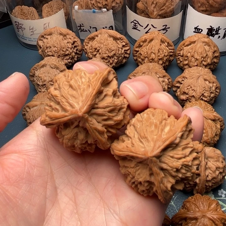 文玩核桃吊坠38全品盘山三棱