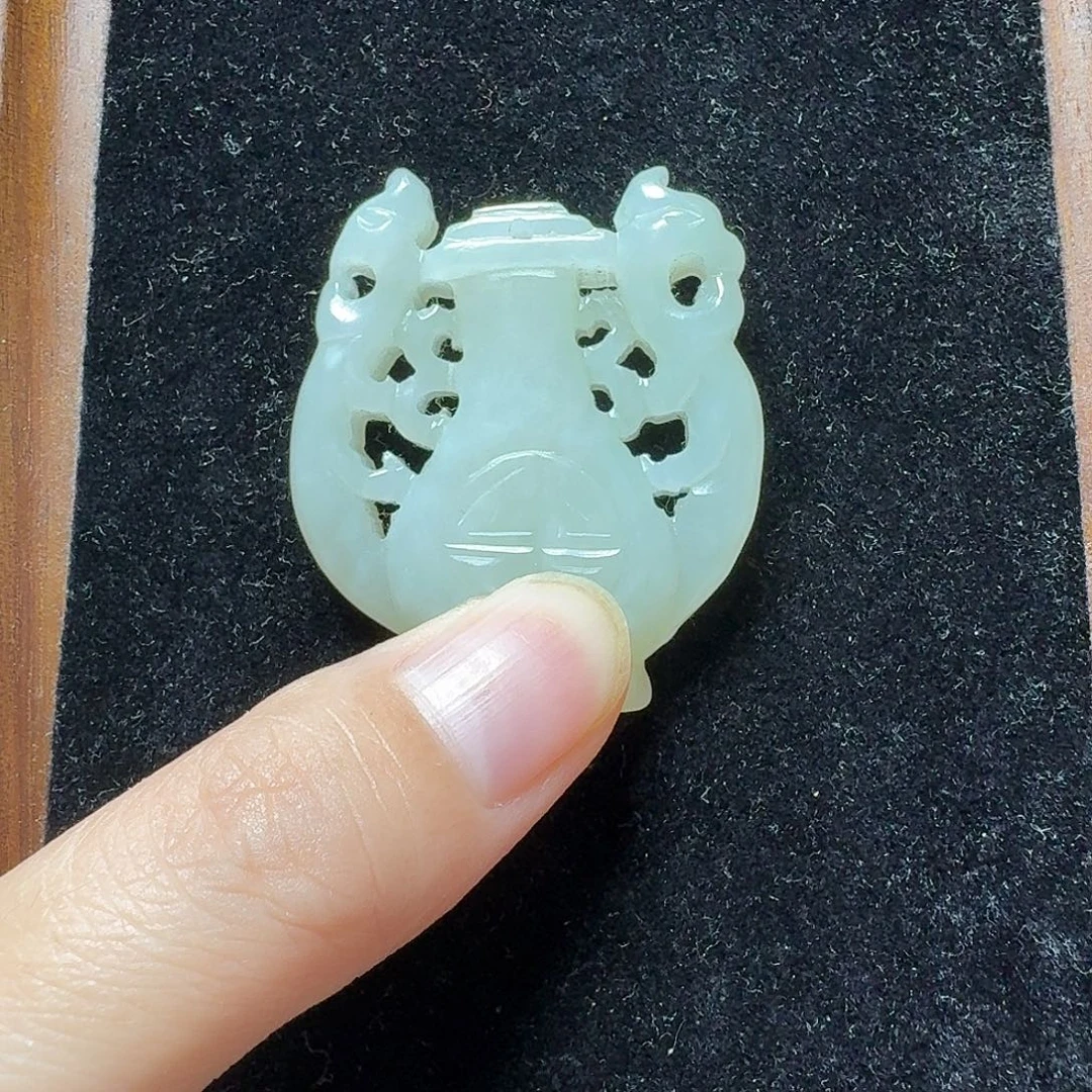 犁***主新号开播 挂件一件