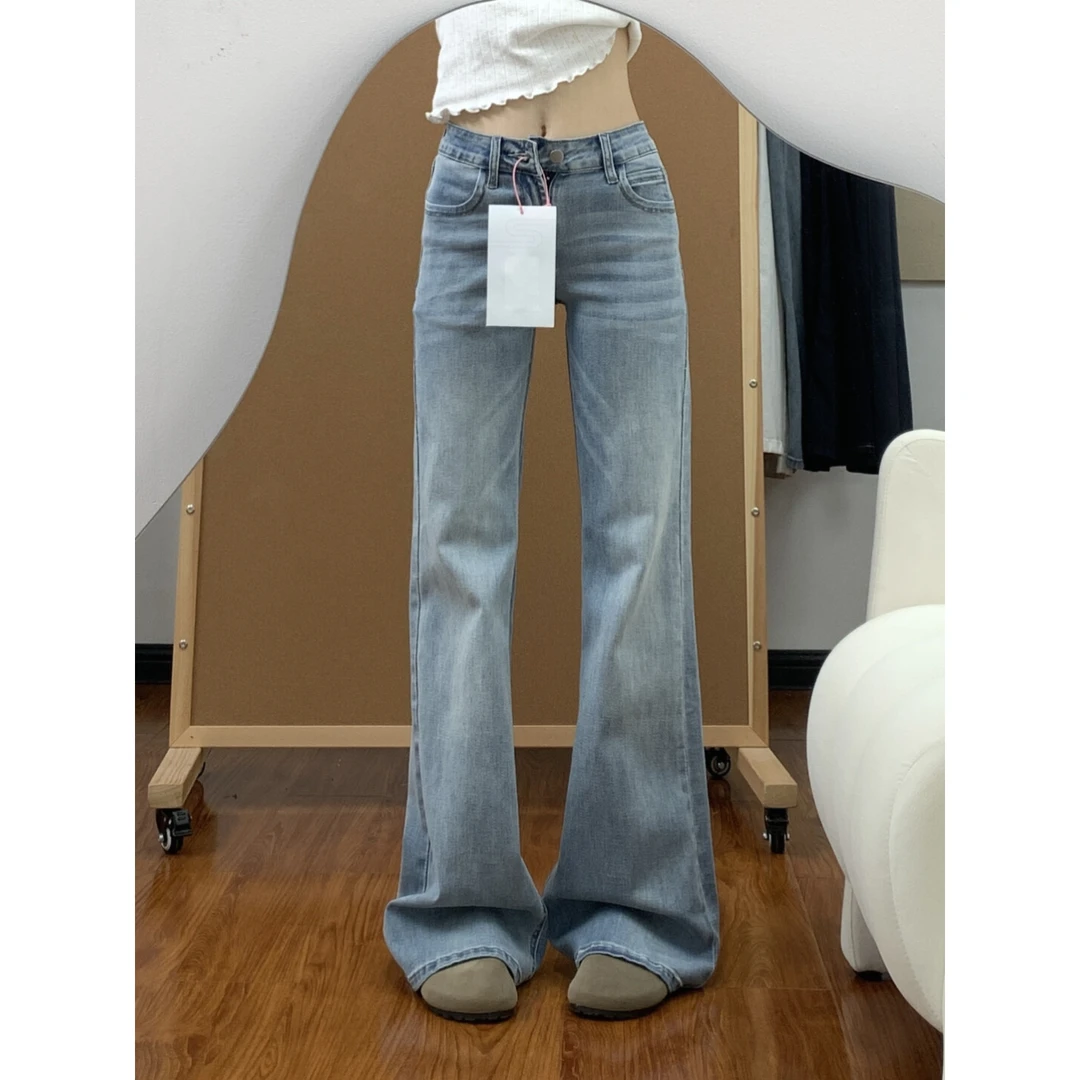 浅色不贴腿微喇牛仔裤女2025秋季新款低腰辣妹宽松垂感显瘦喇叭裤