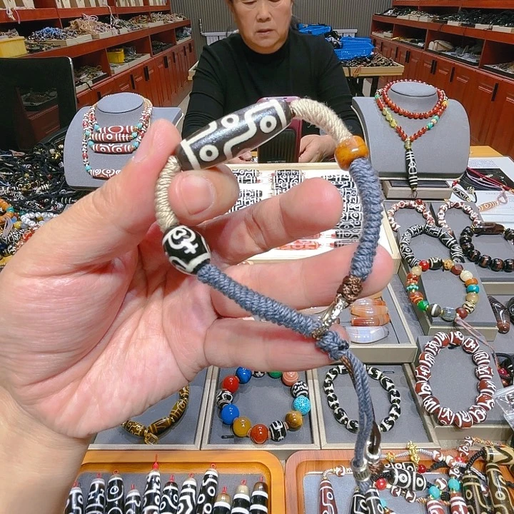 未镶嵌玛瑙/玉髓珠宝奇石