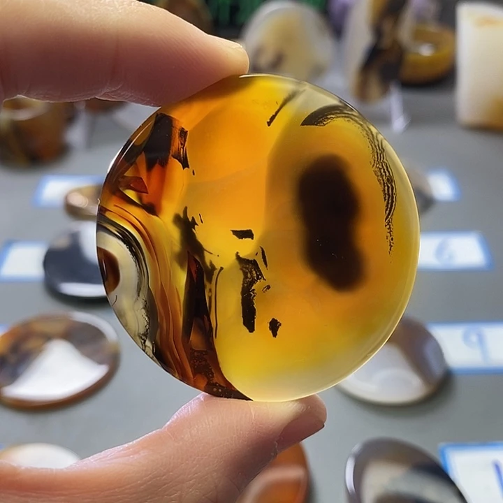 玛瑙/玉髓未镶嵌珠宝半成品50