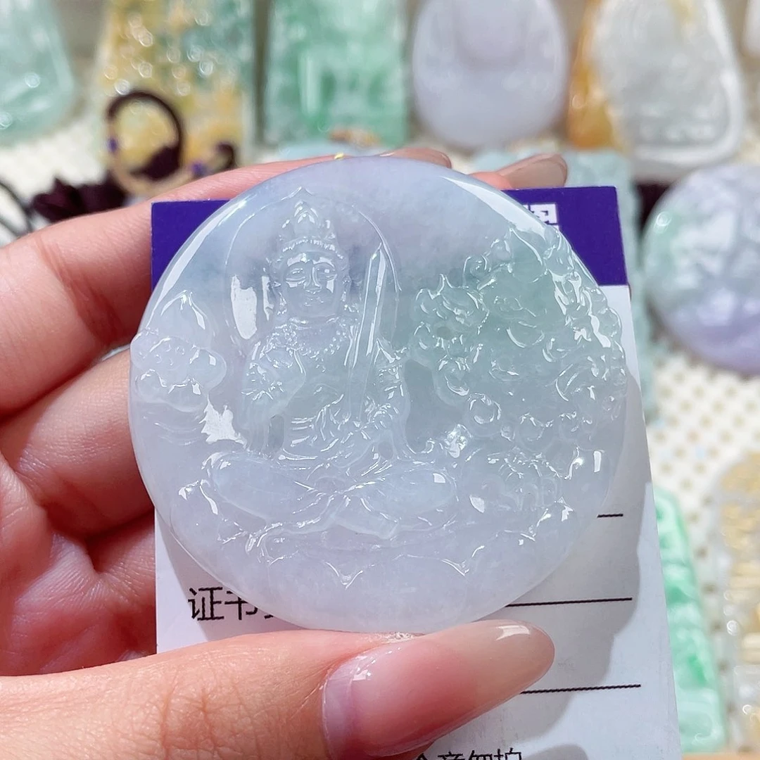 翡翠未镶嵌颈饰文殊