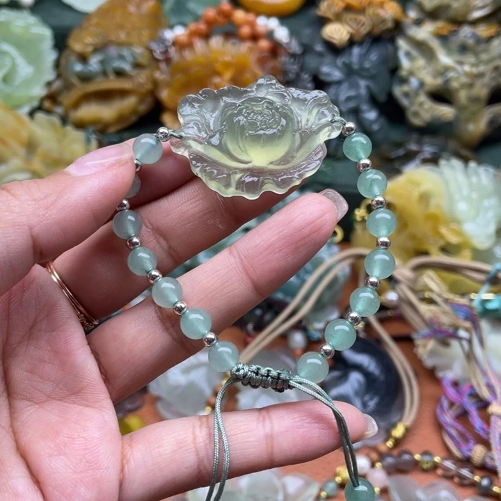 蛇纹石玉未镶嵌吊坠