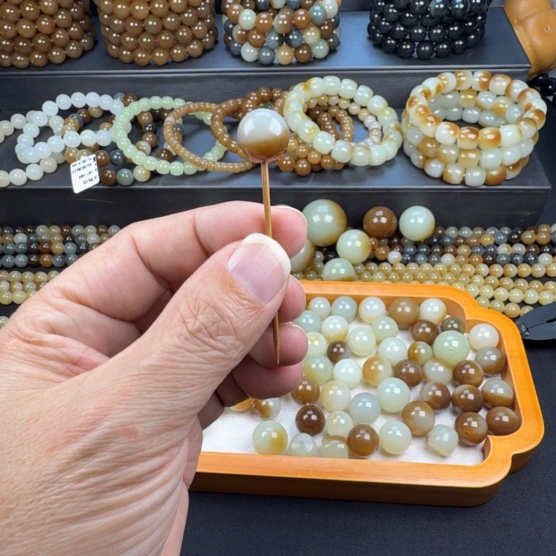 ꧁***꧂和田玉未镶嵌手链