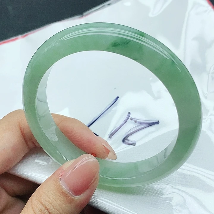 未镶嵌手镯翡翠217