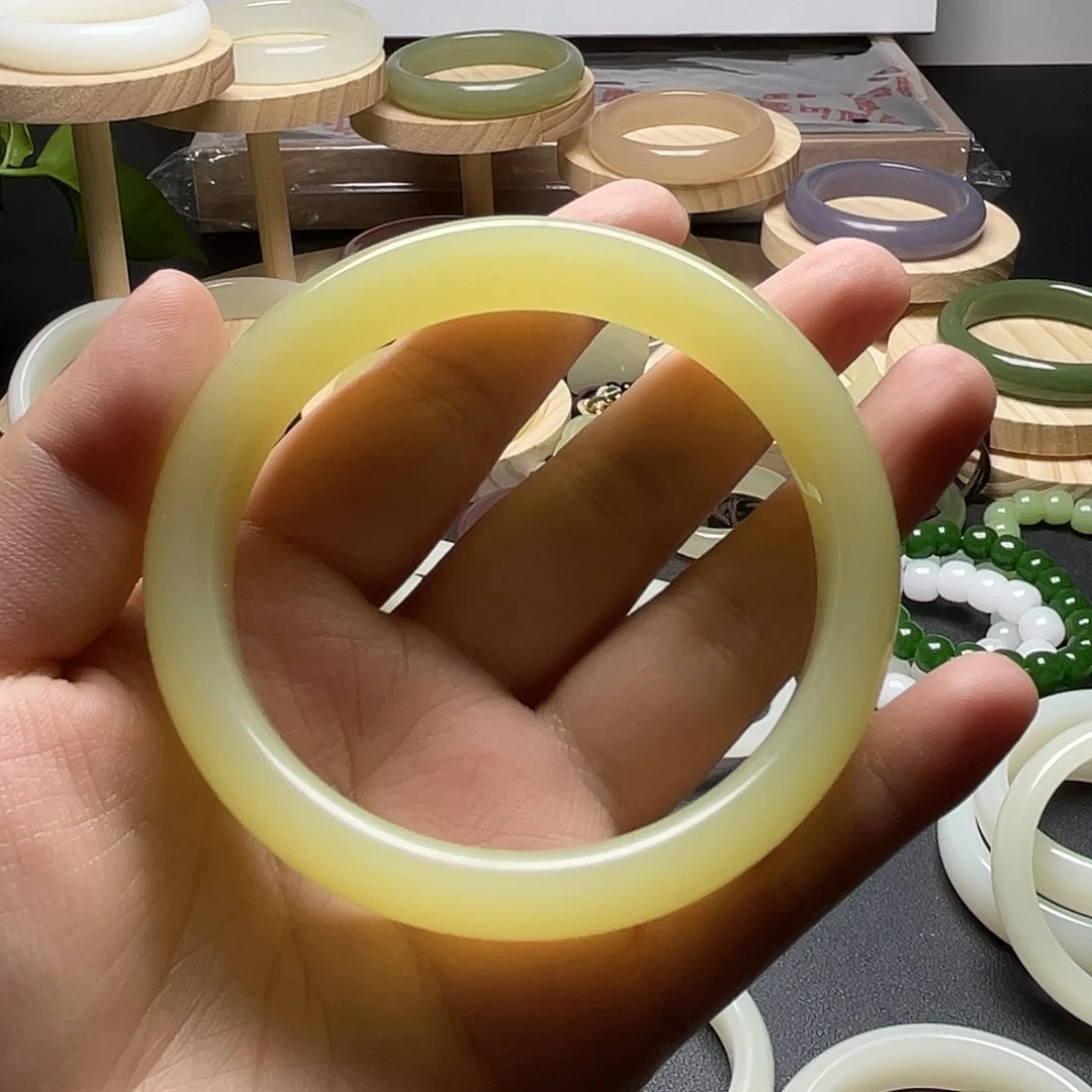 范****59➕圈口正圈黄口手镯