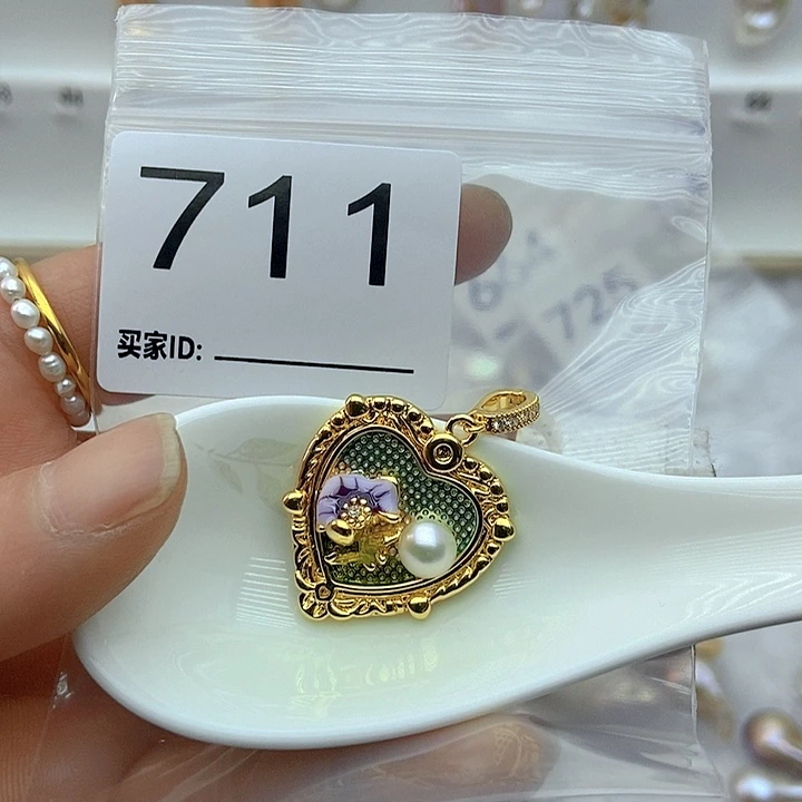 淡水珍珠颈饰合金