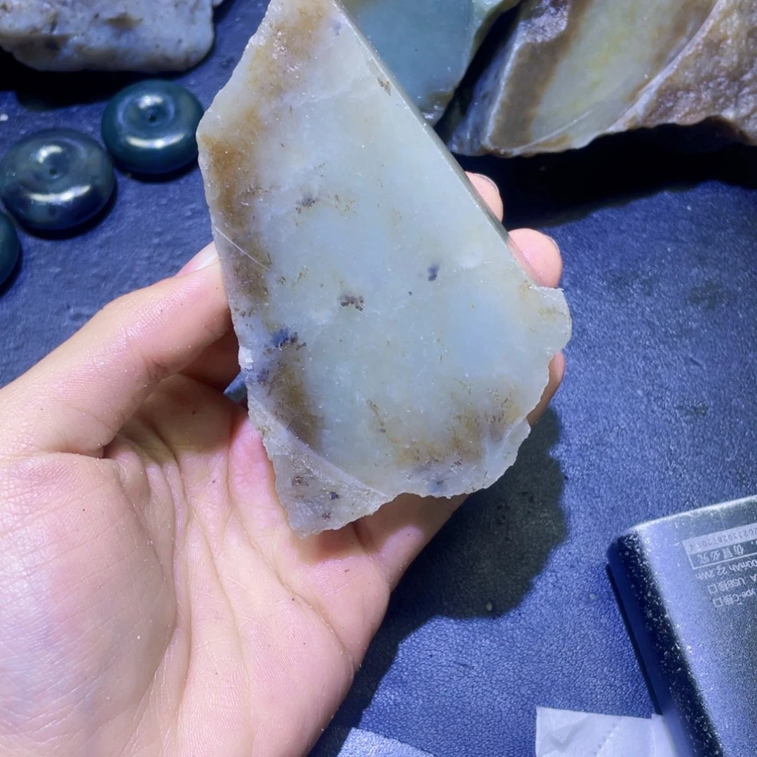 和田玉未镶嵌珠宝半成品