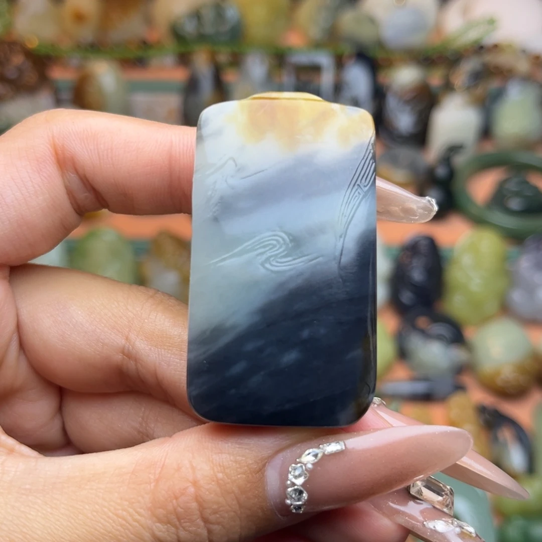 颈饰未镶嵌和田玉